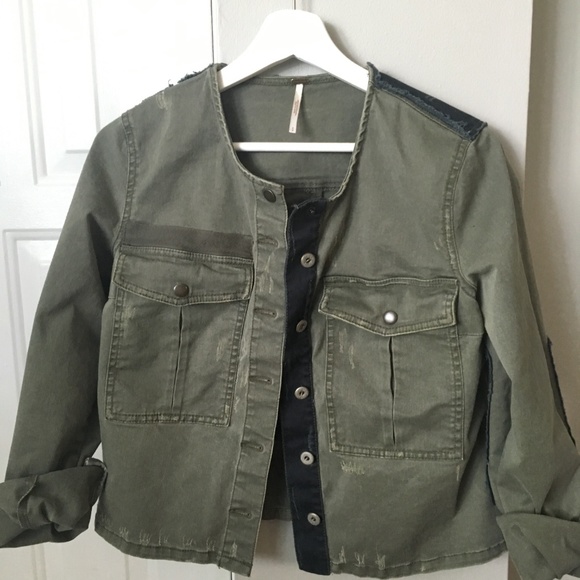 Free People Jackets & Blazers - Free People Lou Cropped Utility Jacket